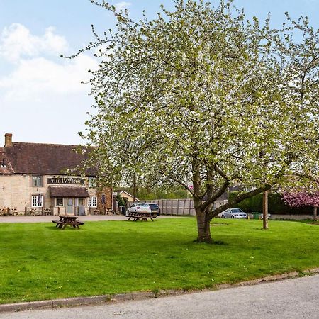 The Belfry Villa Evesham Dış mekan fotoğraf